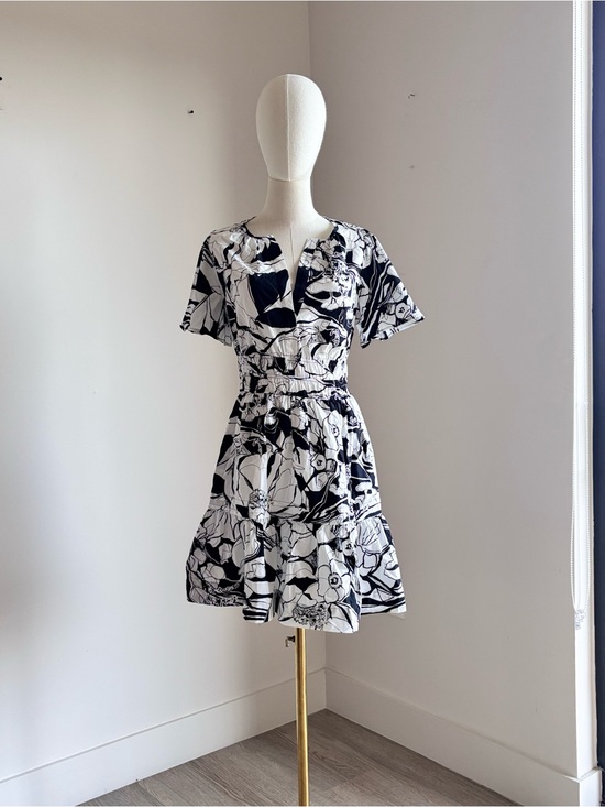 Anthropologie Dresses & Skirts - Anthropologie Black & White Floral Tiered Midi Dress
